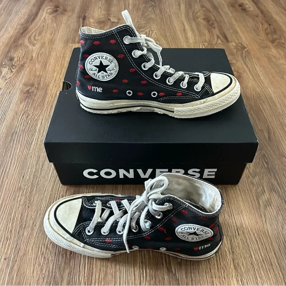 CONVERSE all Star Chuck Taylor hi top kiss lips embroidered lace up shoes sz7 - Picture 9 of 9